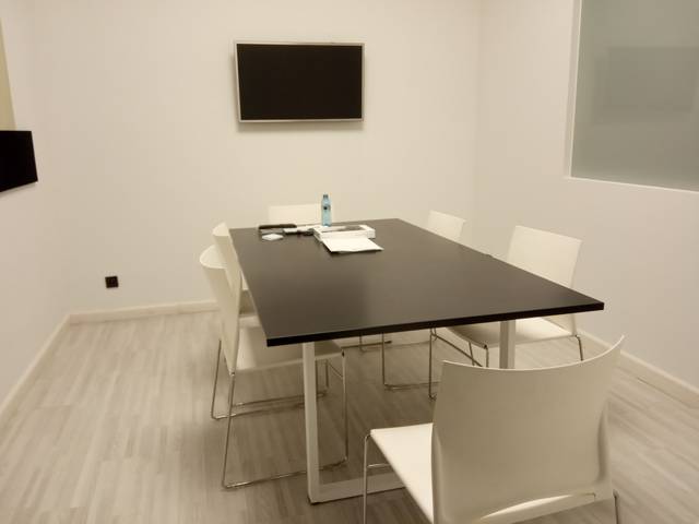 Local comercial en Alquiler en A Ponte