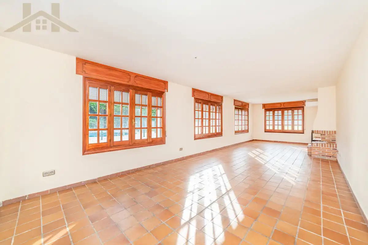 Houses for rent in Calle Cedros, Zona Monte El Pilar