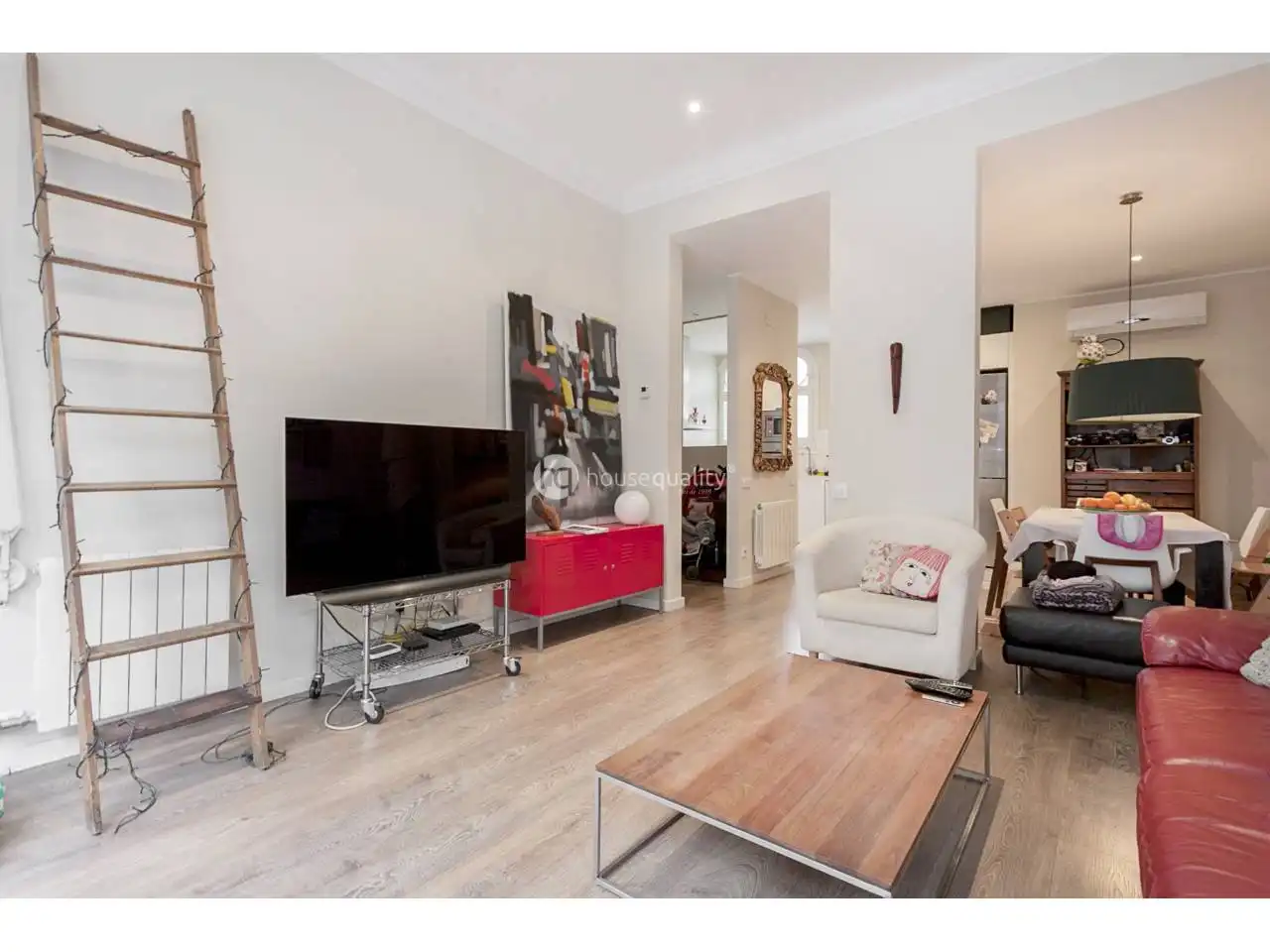 Wohnzimmer von Wohnung zur Miete in Barcelona mit Parkett und Terrasse