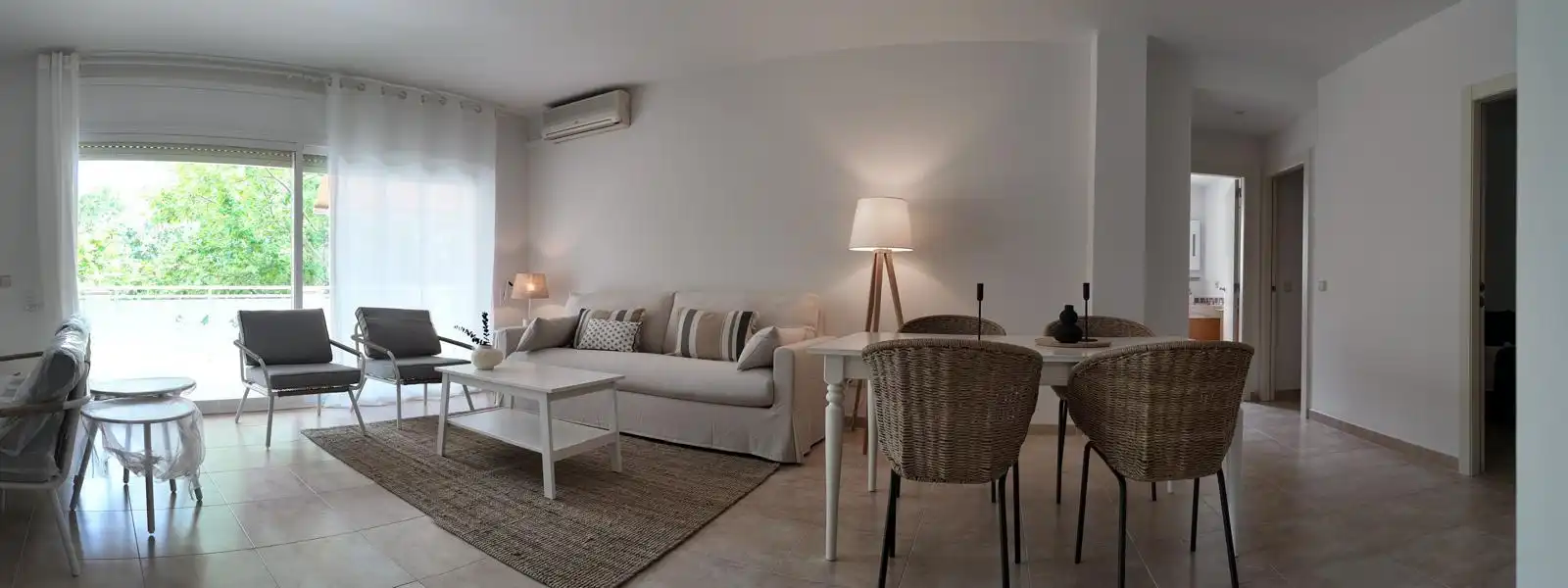 Sala de estar de Apartamento en venta en Sant Feliu de Guíxols con Aire acondicionado, Calefacción y Terraza