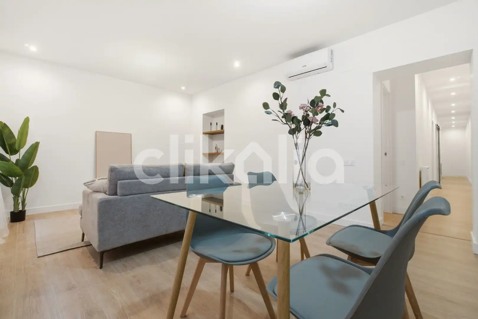 Sala d'estar de Pis en venda en Madrid amb Aire condicionat i Calefacció