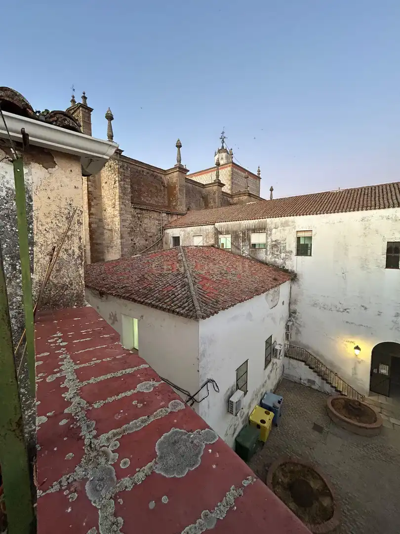 Vista exterior de Edifici en venda en Trujillo