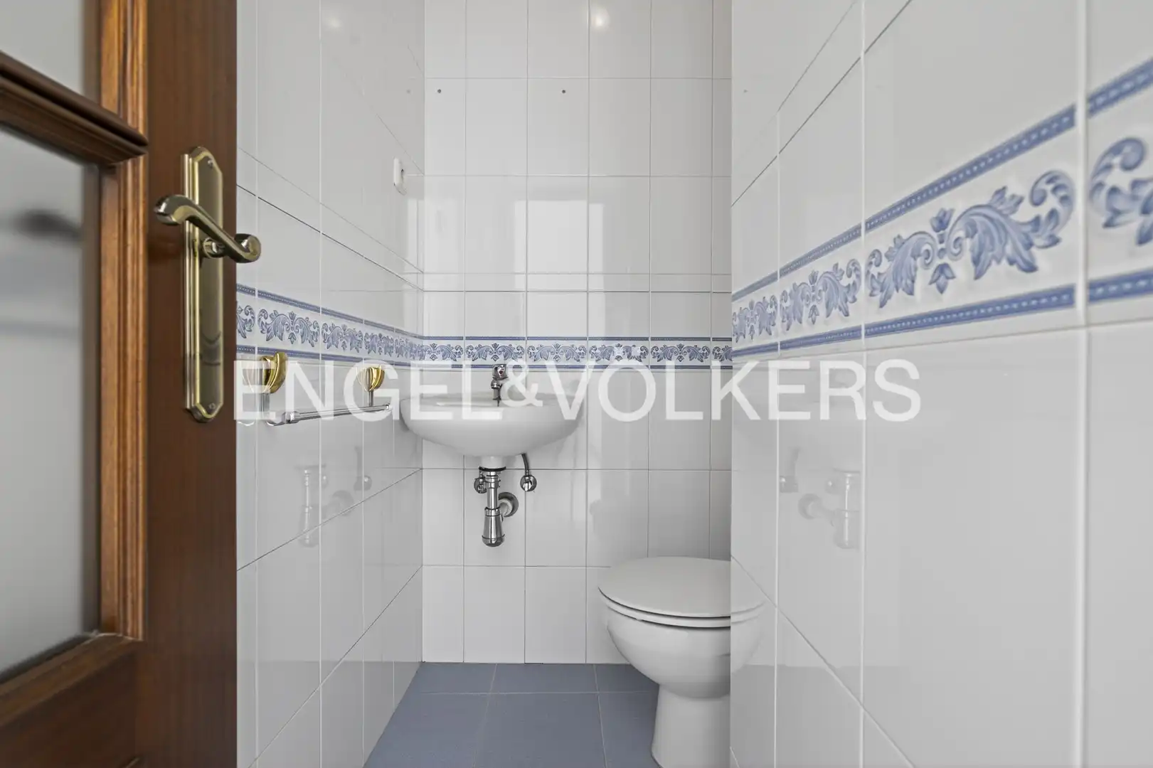 Bathroom of Houses for sale in Osuna  with Air Conditioner and Heating