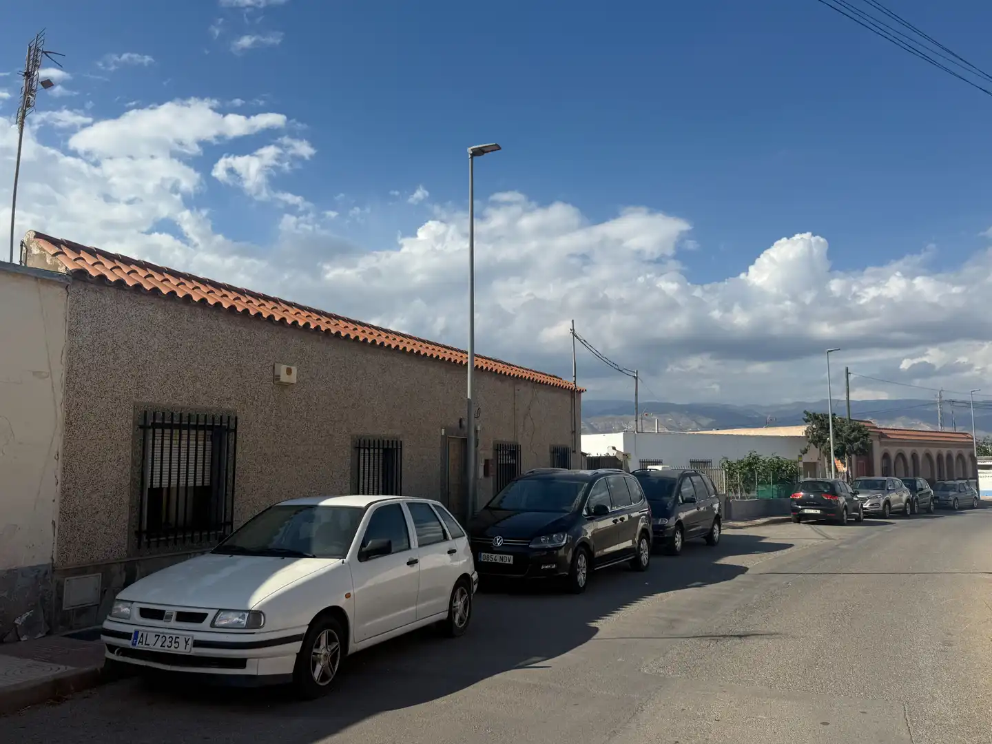 Aparcament de Casa o xalet en venda en Roquetas de Mar amb Moblat