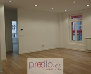 Bedroom of Flat for sale in Lugo Capital