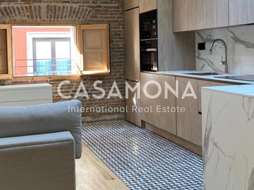 Ático con ascensor en venta en Ciutat Vella