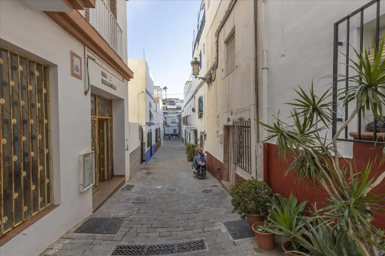 Vista exterior de Pis en venda en Almuñécar amb Terrassa