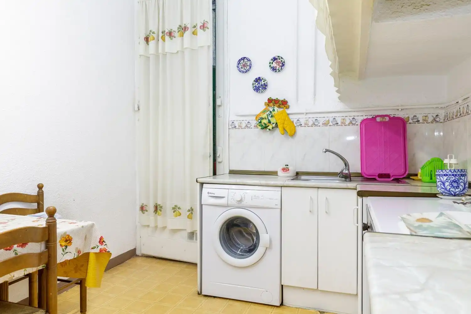 Cocina de Piso en venta en Zaragoza con Calefacción y Balcón