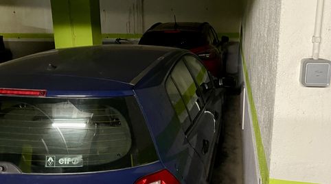 Plaça d'aparcament en venda a Olot, imatge 2