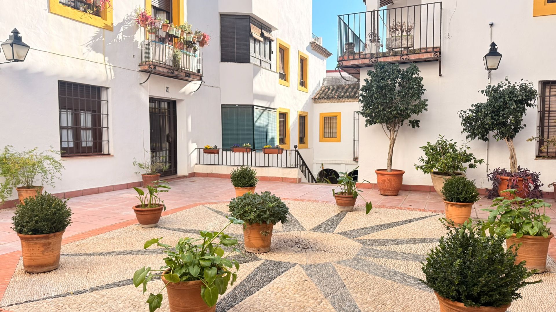 Vista exterior de Pis en venda en  Córdoba Capital amb Aire condicionat, Calefacció i Balcó