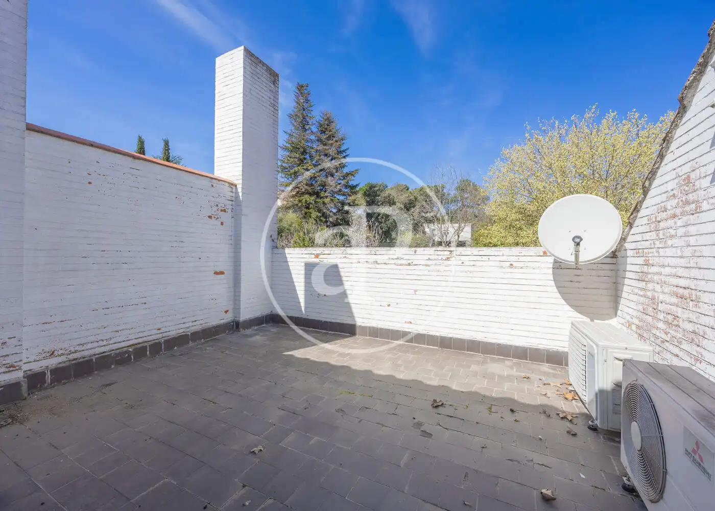 Terraza de Casa adosada en venta en Madrid con Aire acondicionado, Calefacción y Jardín privado