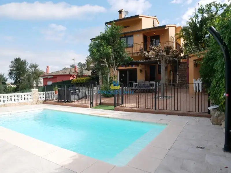 Xalet amb jardí en venda a Carrer de Sant Pol, imagen 2