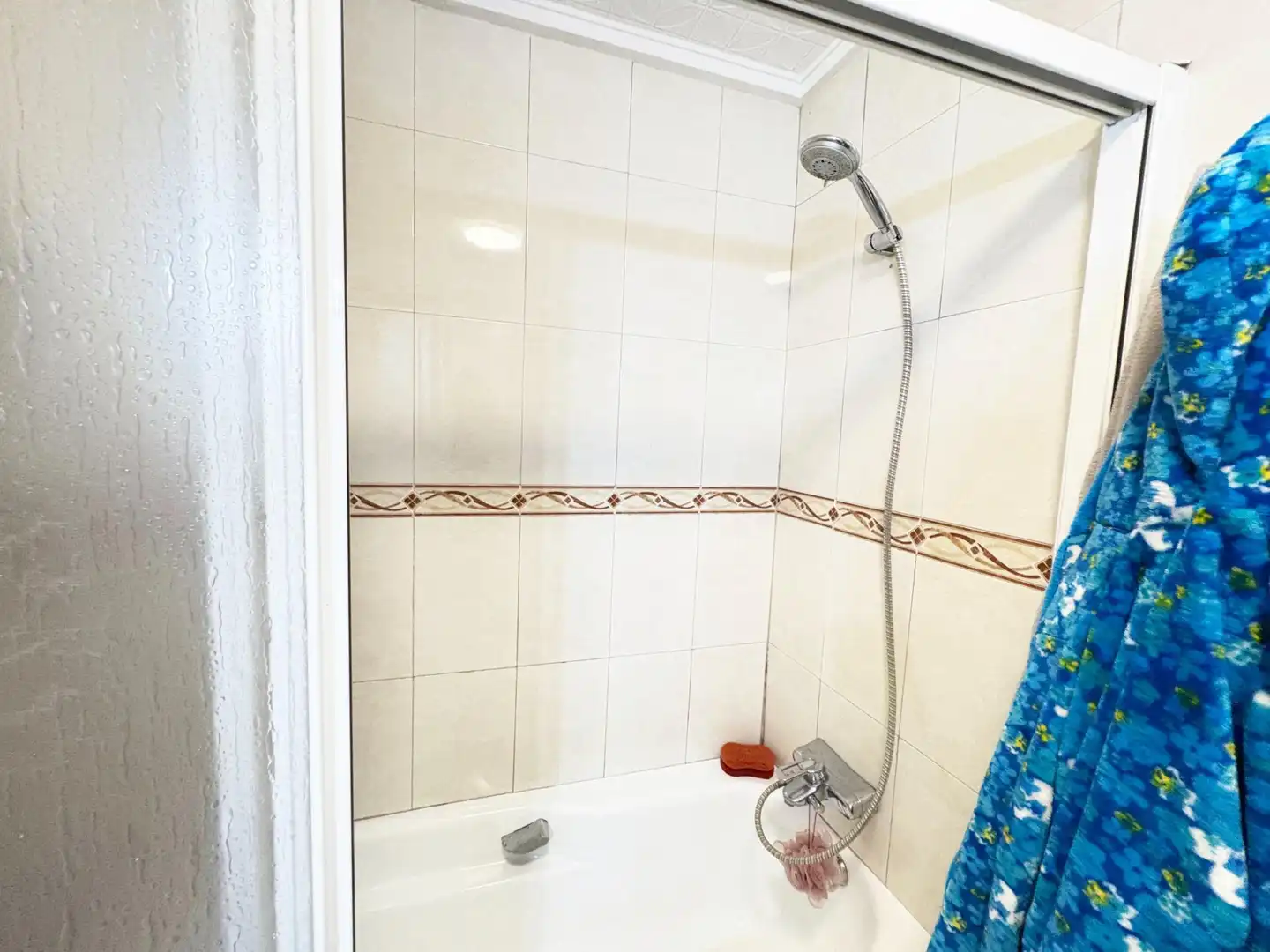 Bathroom of Apartments for sale in Almoradí  with Air Conditioner, Furnished and Balcony
