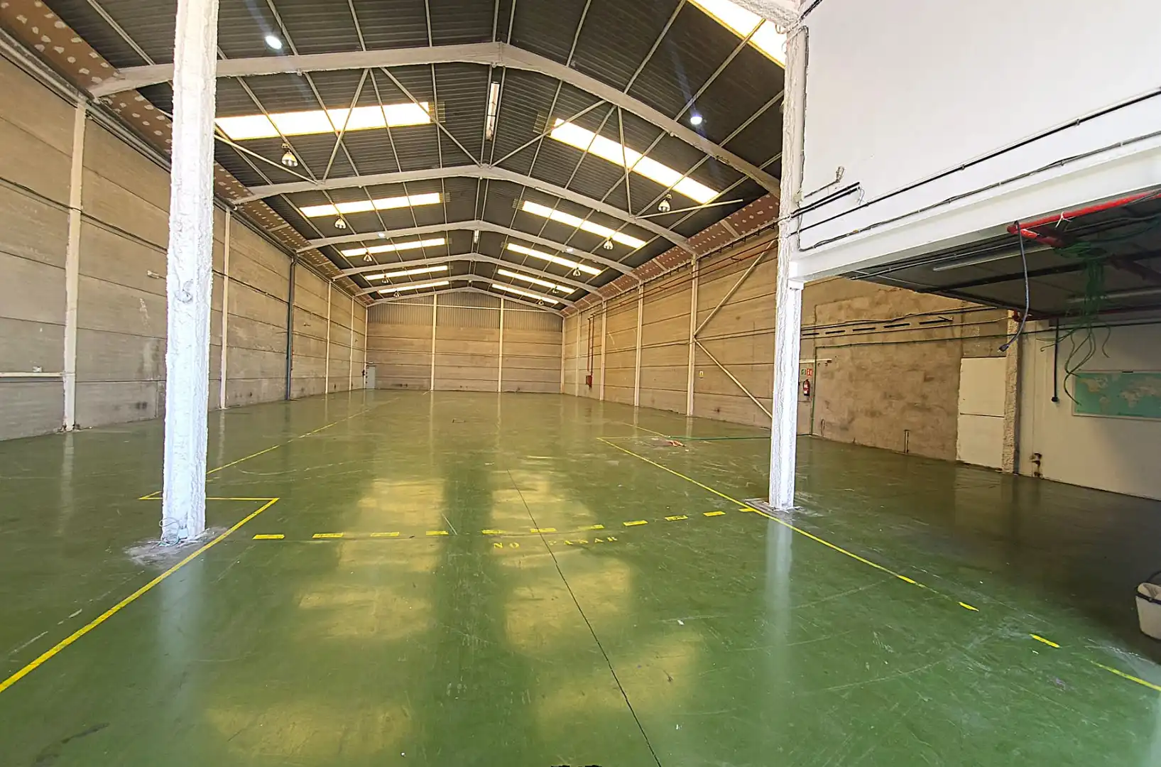 Industrial building for sale in Calle Sao Paulo, imagen 4