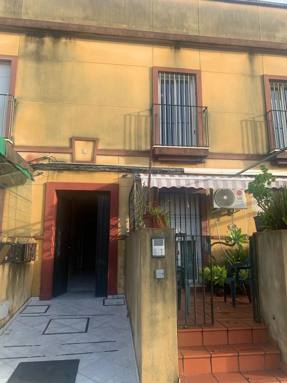 Duplex for sale in Gelves