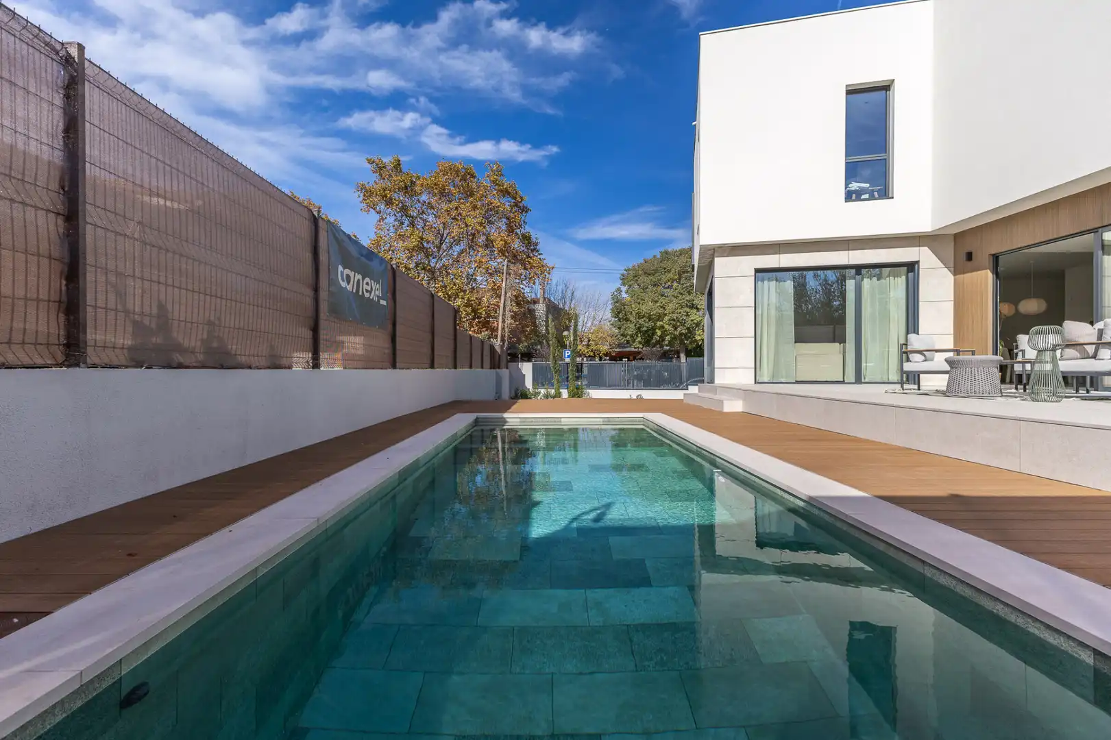 Swimming pool of Houses for sale in Sant Cugat del Vallès  with Air Conditioner, Heating and Private garden