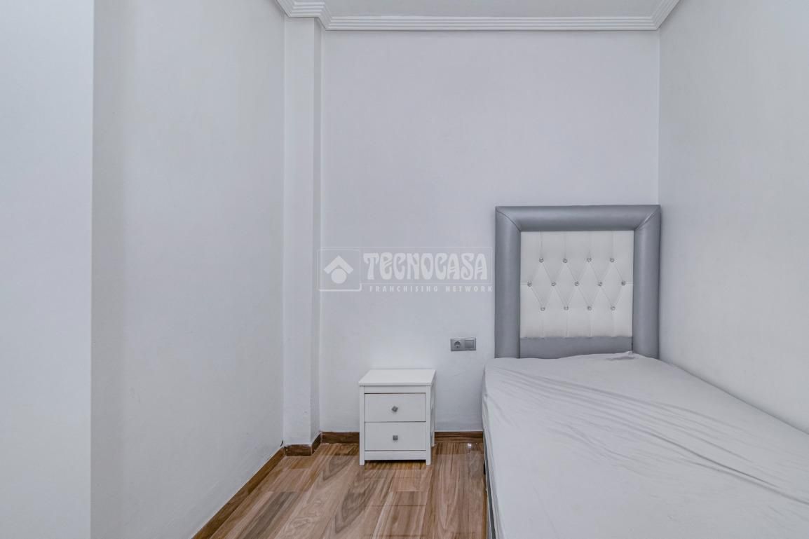 Dormitori de Casa adosada en venda en  Granada Capital amb Aire condicionat i Terrassa
