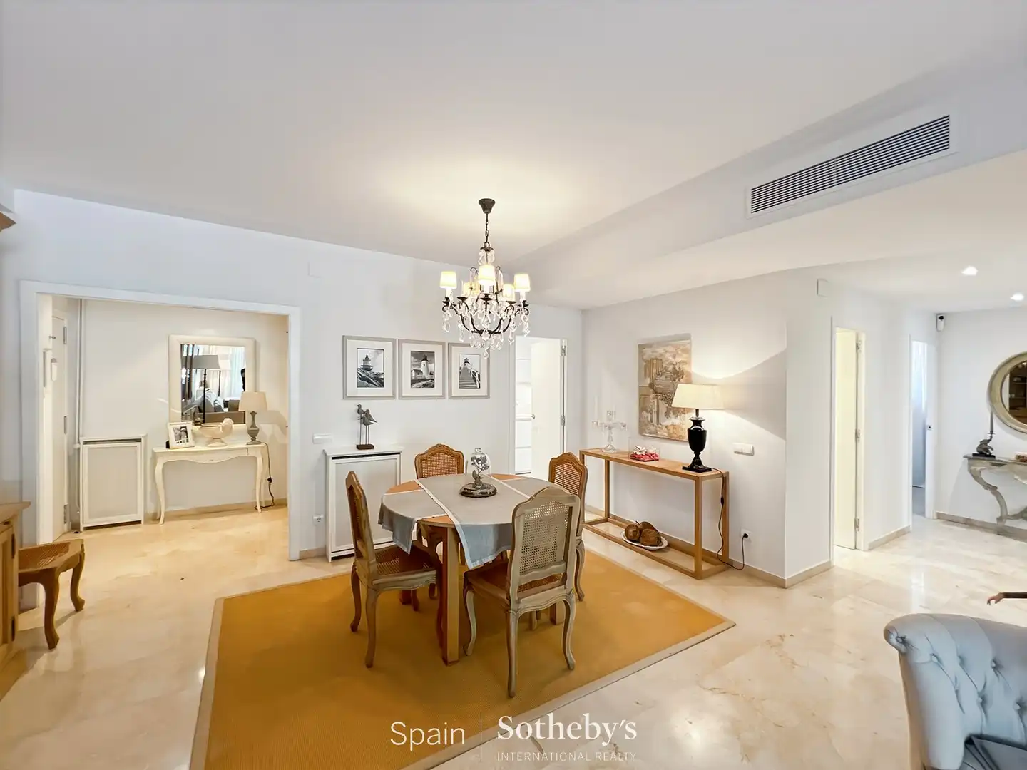 Menjador de Apartament en venda en Sitges amb Aire condicionat, Calefacció i Terrassa