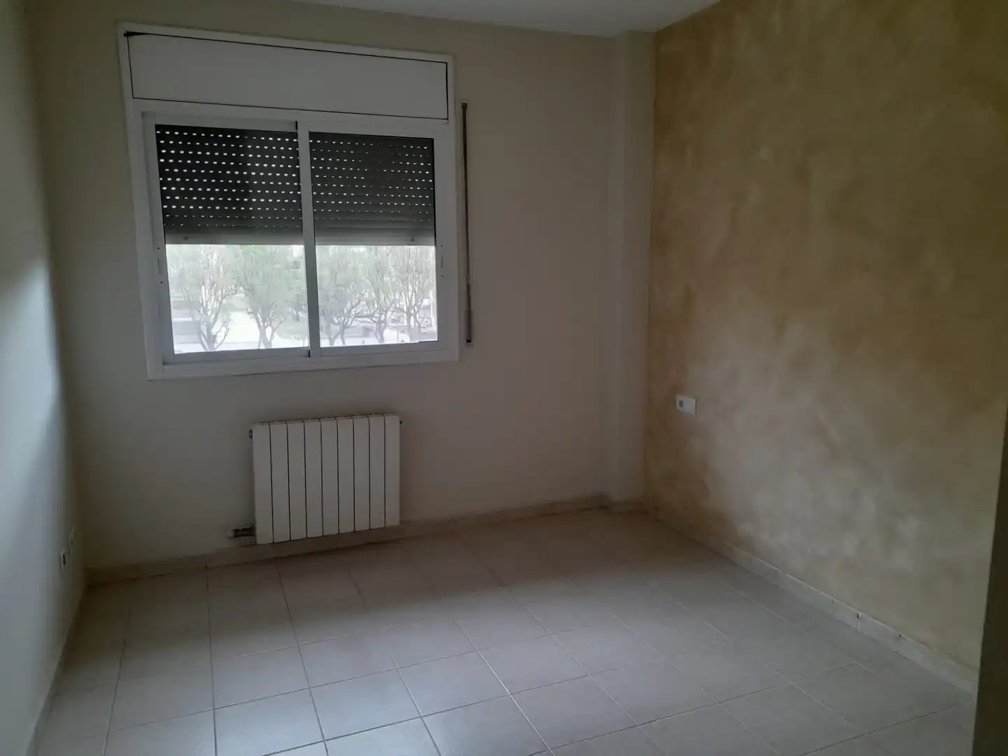 Habitación de Piso de alquiler en Sant Feliu de Llobregat con Aire acondicionado, Calefacción y Balcón
