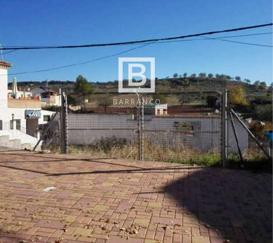 Terreno en Venta en Avenida de Andalucía en Sorihuela del Guadalimar