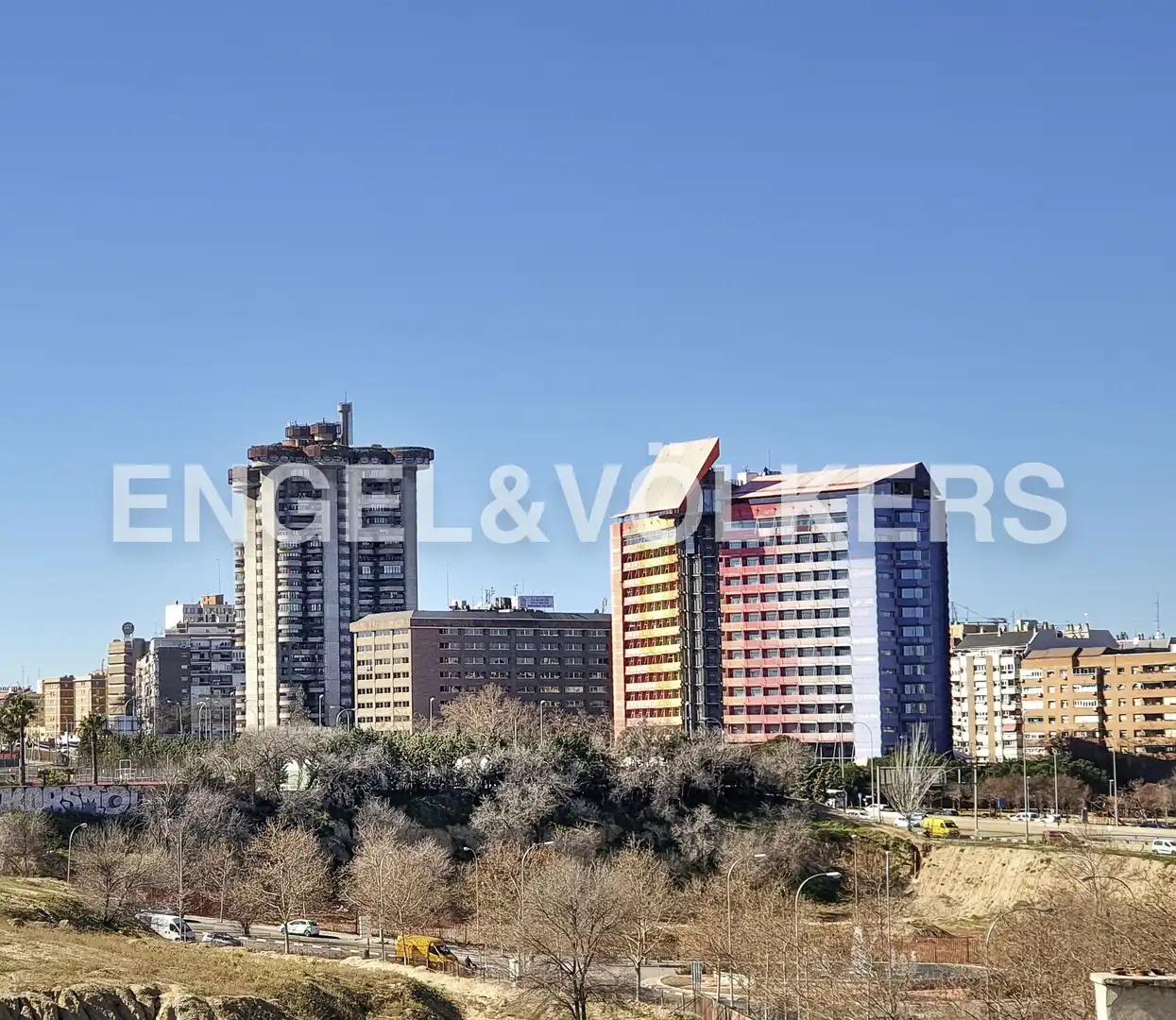 Außenansicht von Wohnung zur Miete in Madrid mit Heizung, Möbliert und Balkon