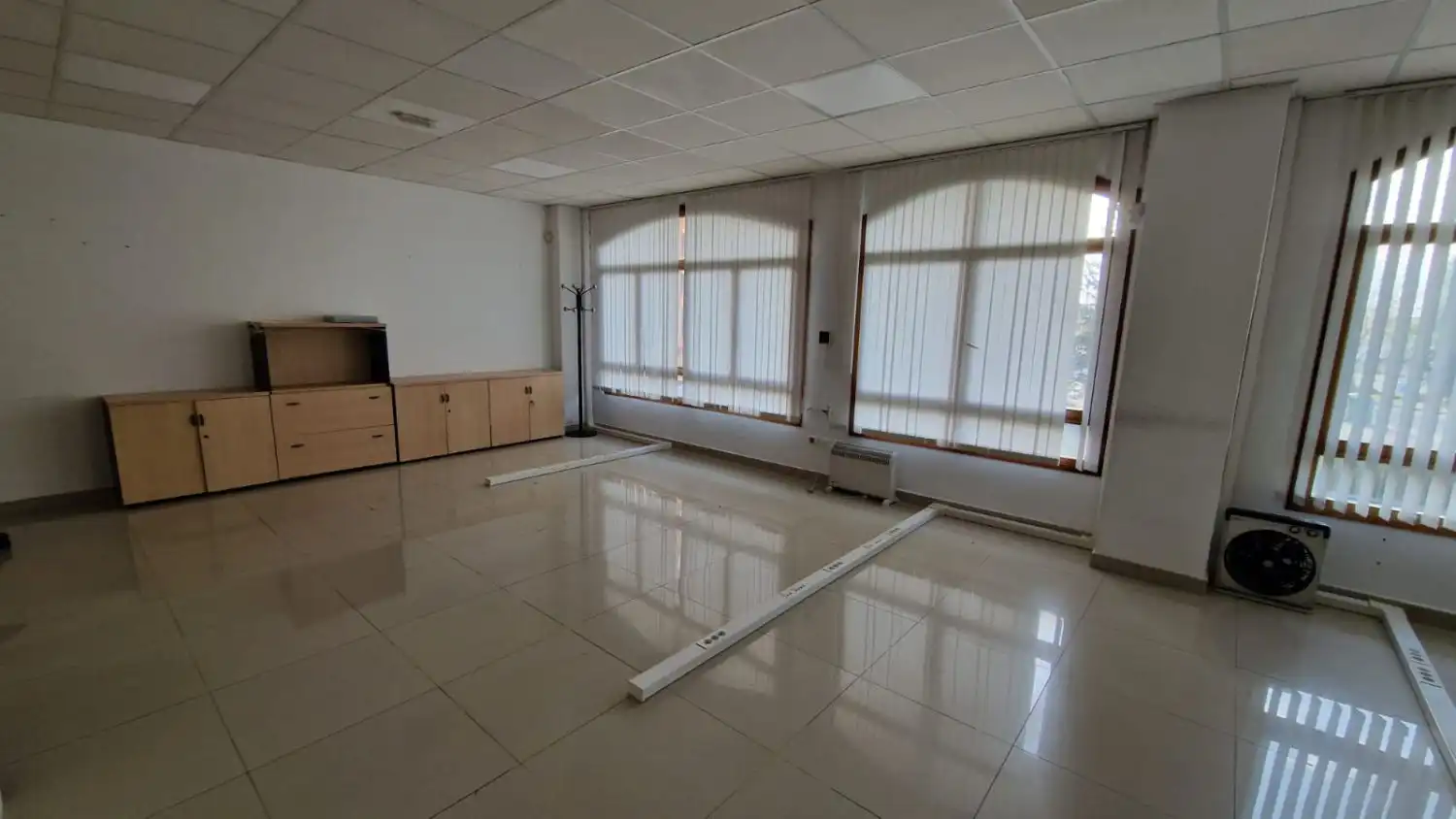 Office for sale in León Capital   with Heating