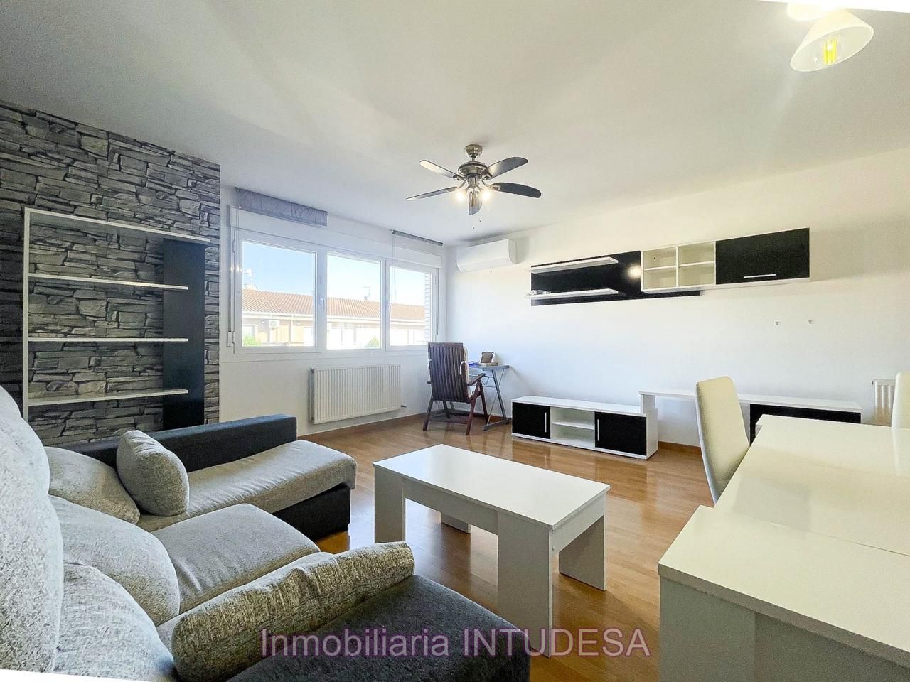 Living room of House or chalet for sale in Murchante  with Air Conditioner, Heating and Private garden