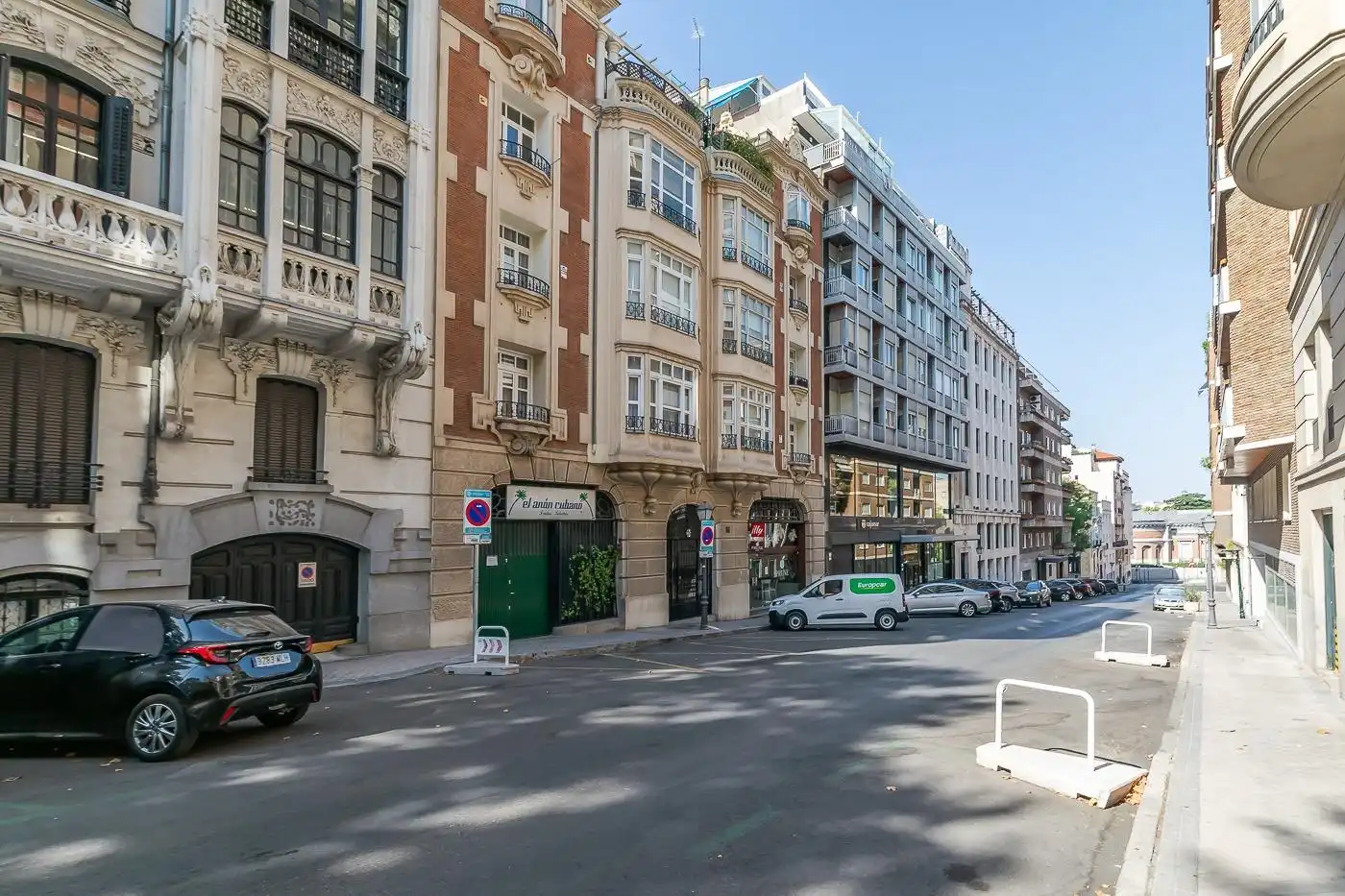 Exterior view of Apartments for rent in Madrid  with Heating and Storage room