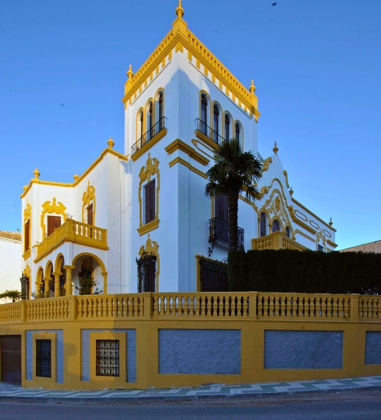 Vista exterior de Casa o xalet en venda en Villanueva del Arzobispo amb Terrassa