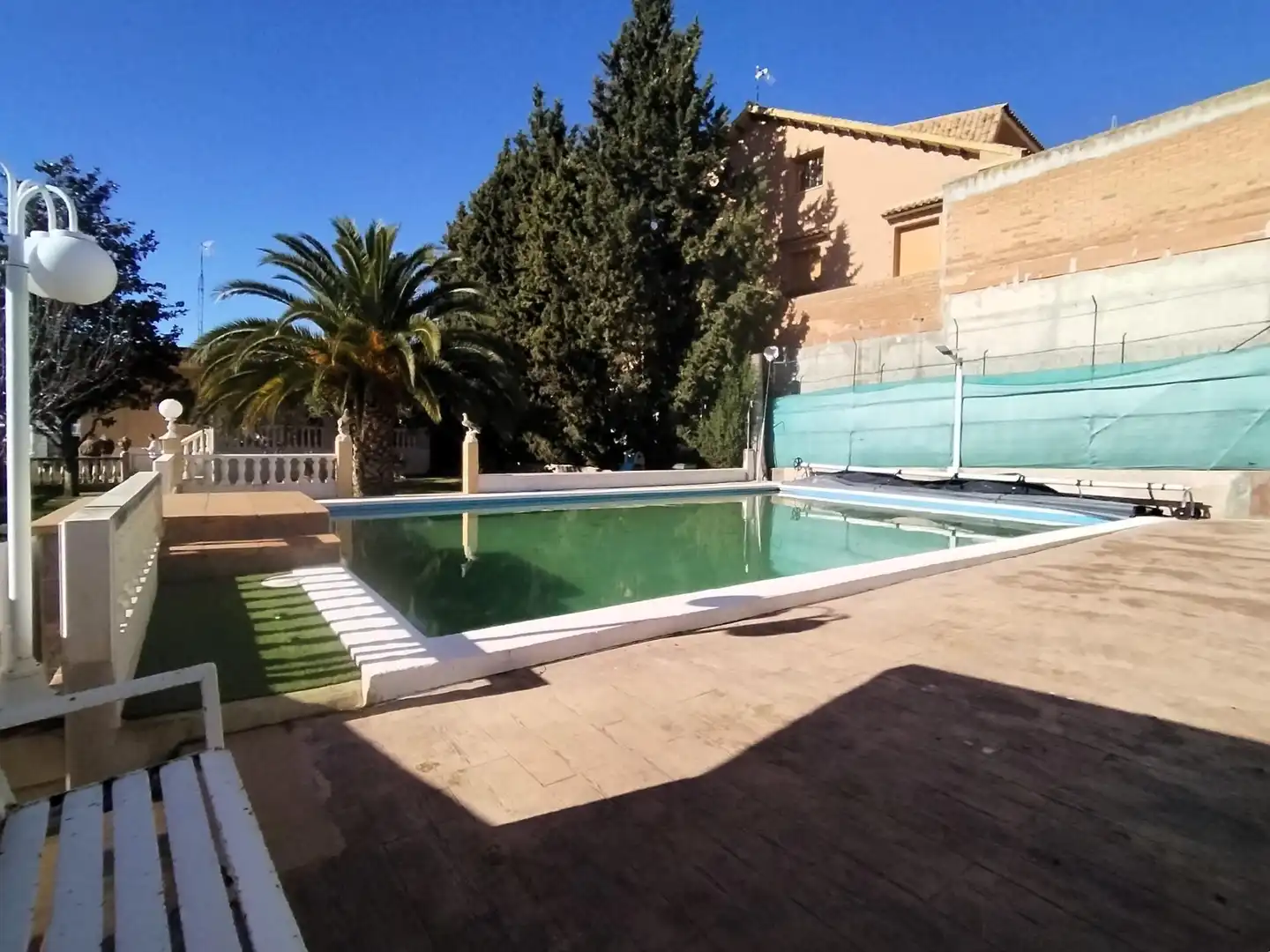 Piscina de Casa o chalet en venta en Campo Real con Aire acondicionado, Calefacción y Jardín privado