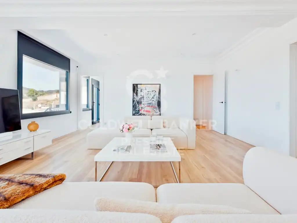 Living room of Houses for sale in Esplugues de Llobregat