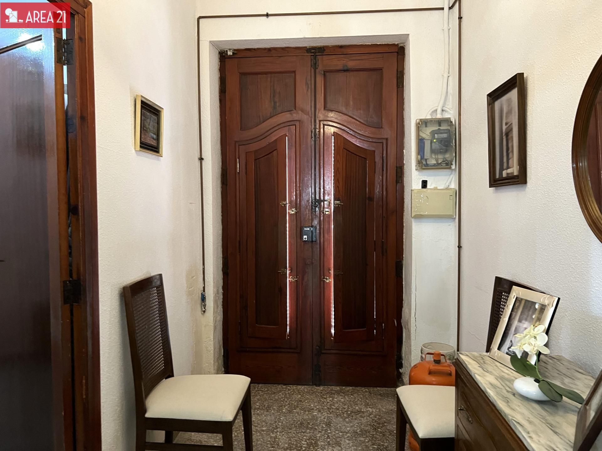 House or chalet for sale in La Pobla de Vallbona  with Terrace