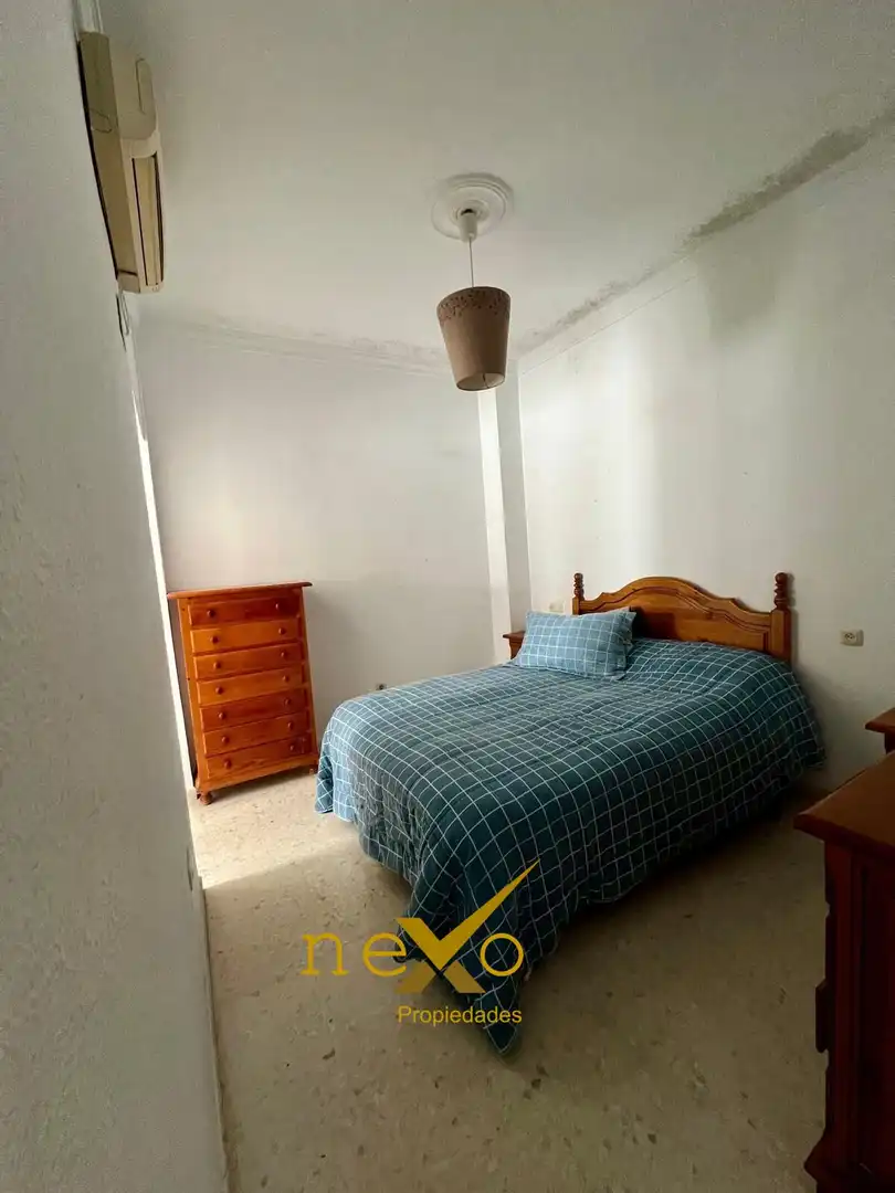 Habitación de Piso en venta en Carmona con Aire acondicionado y Trastero