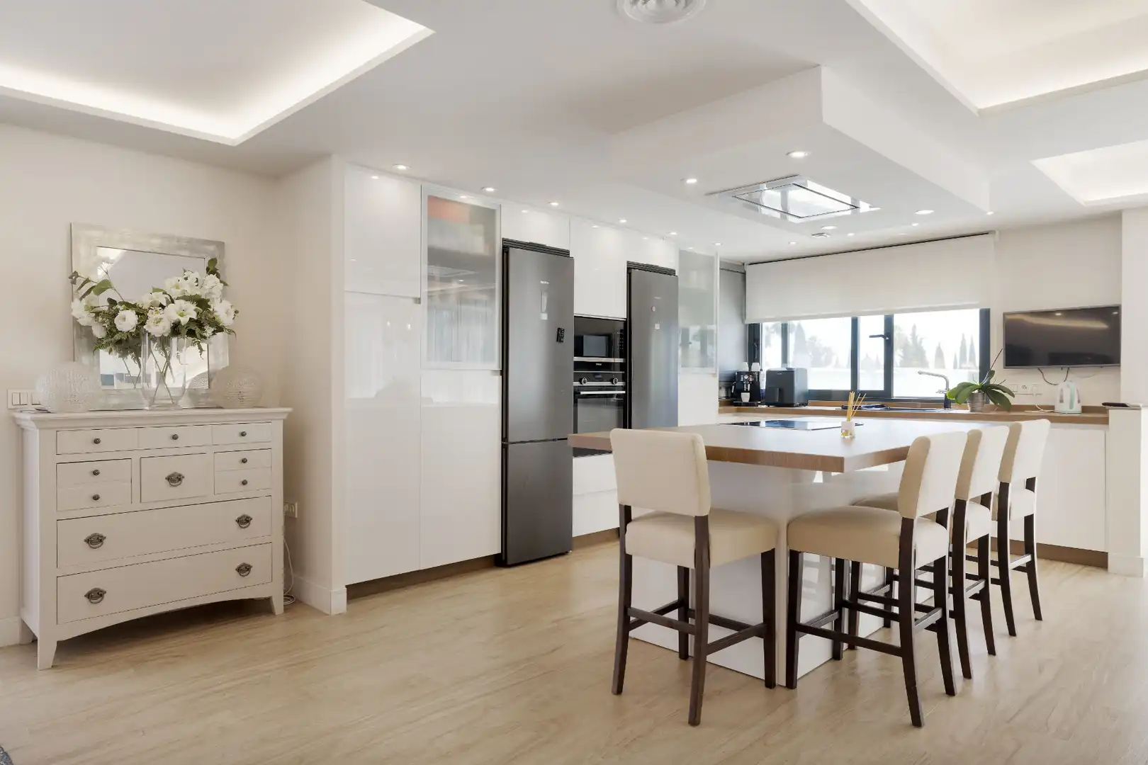 Cocina de Casa o chalet en venta en Marbella con Aire acondicionado, Calefacción y Jardín privado