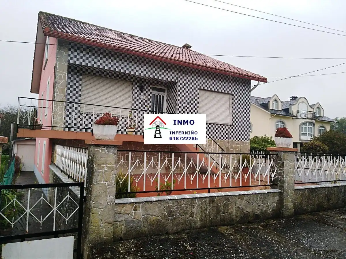 Chalet con terraza en venta en Sedes - Pedroso - Doso