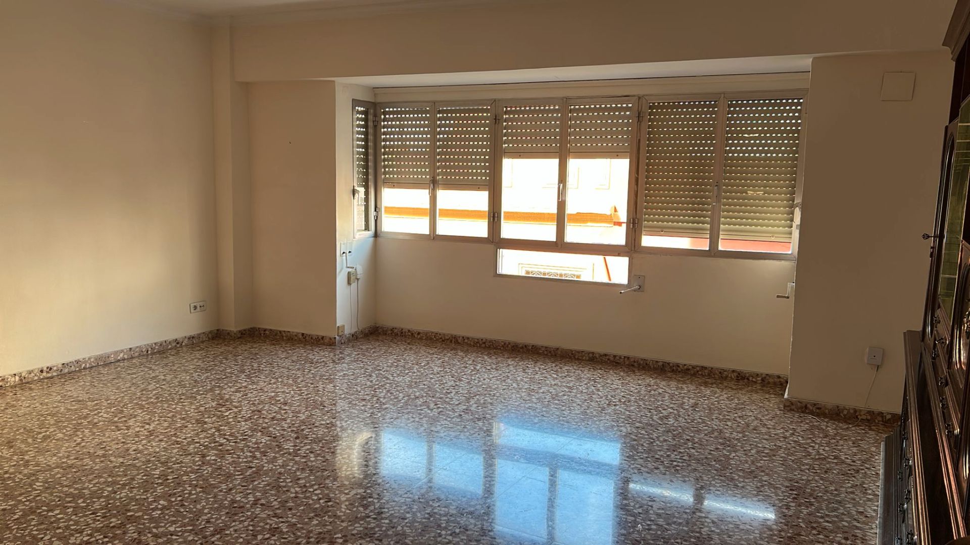 Flat to rent in Sueca  with Air Conditioner, Oven and Washing machine