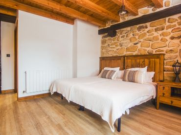 House with balcony for sale in Iurreta