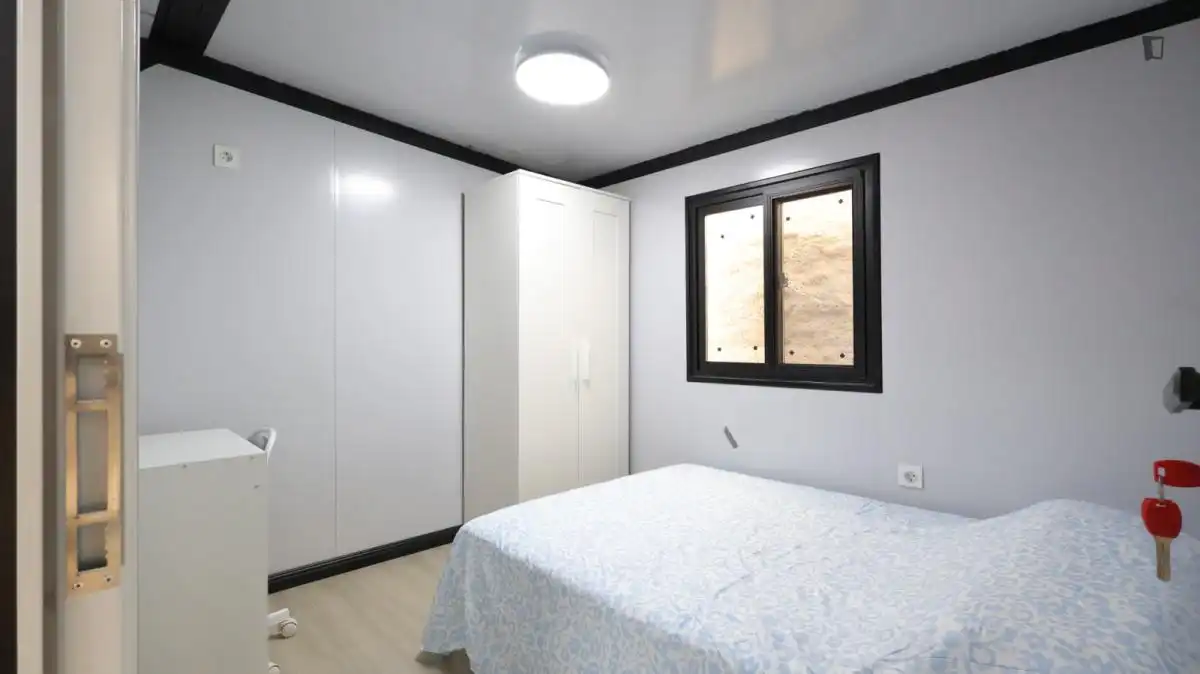 Habitación de Apartamento de alquiler en Madrid con Aire acondicionado, Calefacción y Amueblado