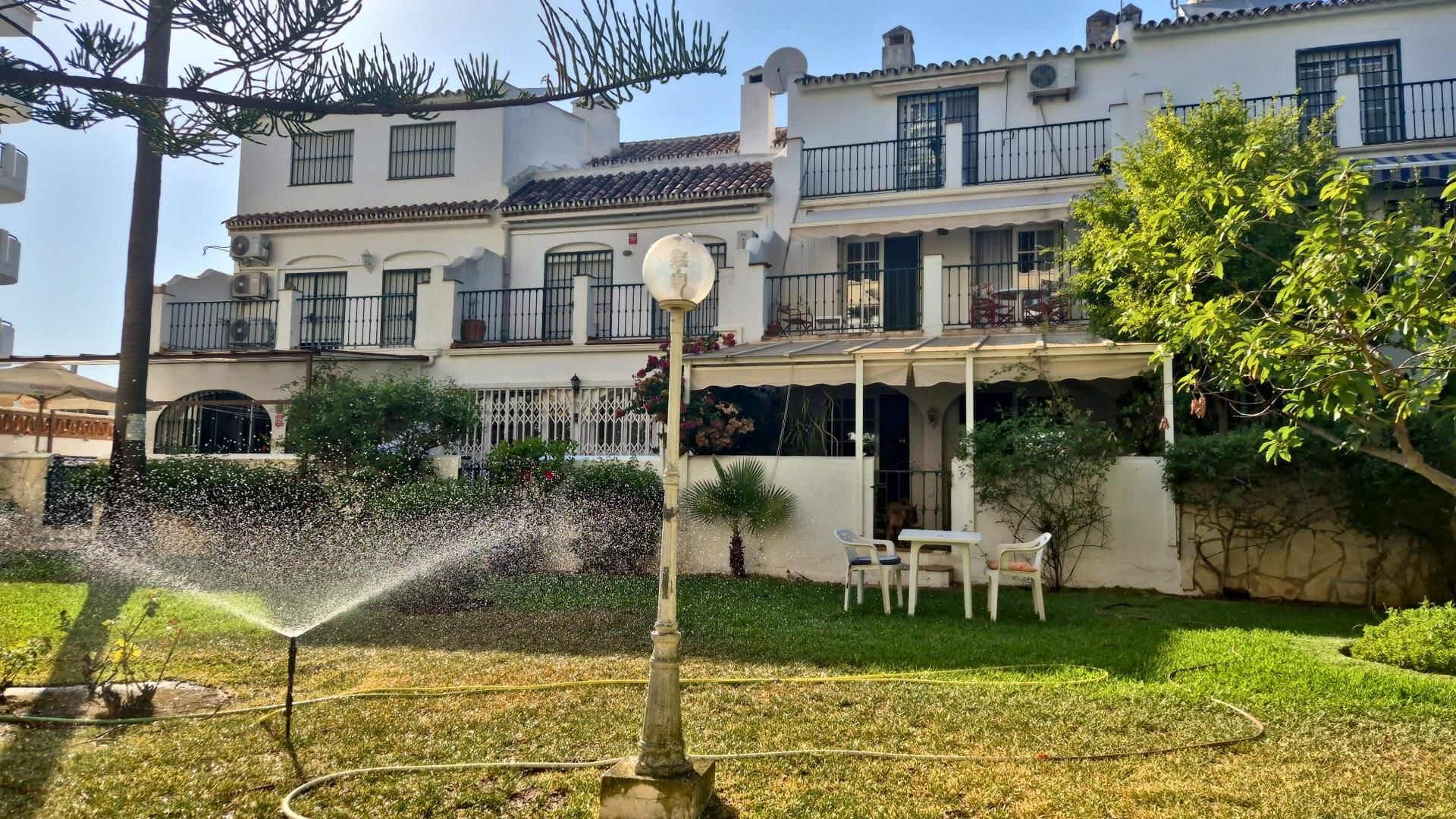 Jardí de Casa adosada en venda en Fuengirola amb Aire condicionat, Jardí privat i Terrassa