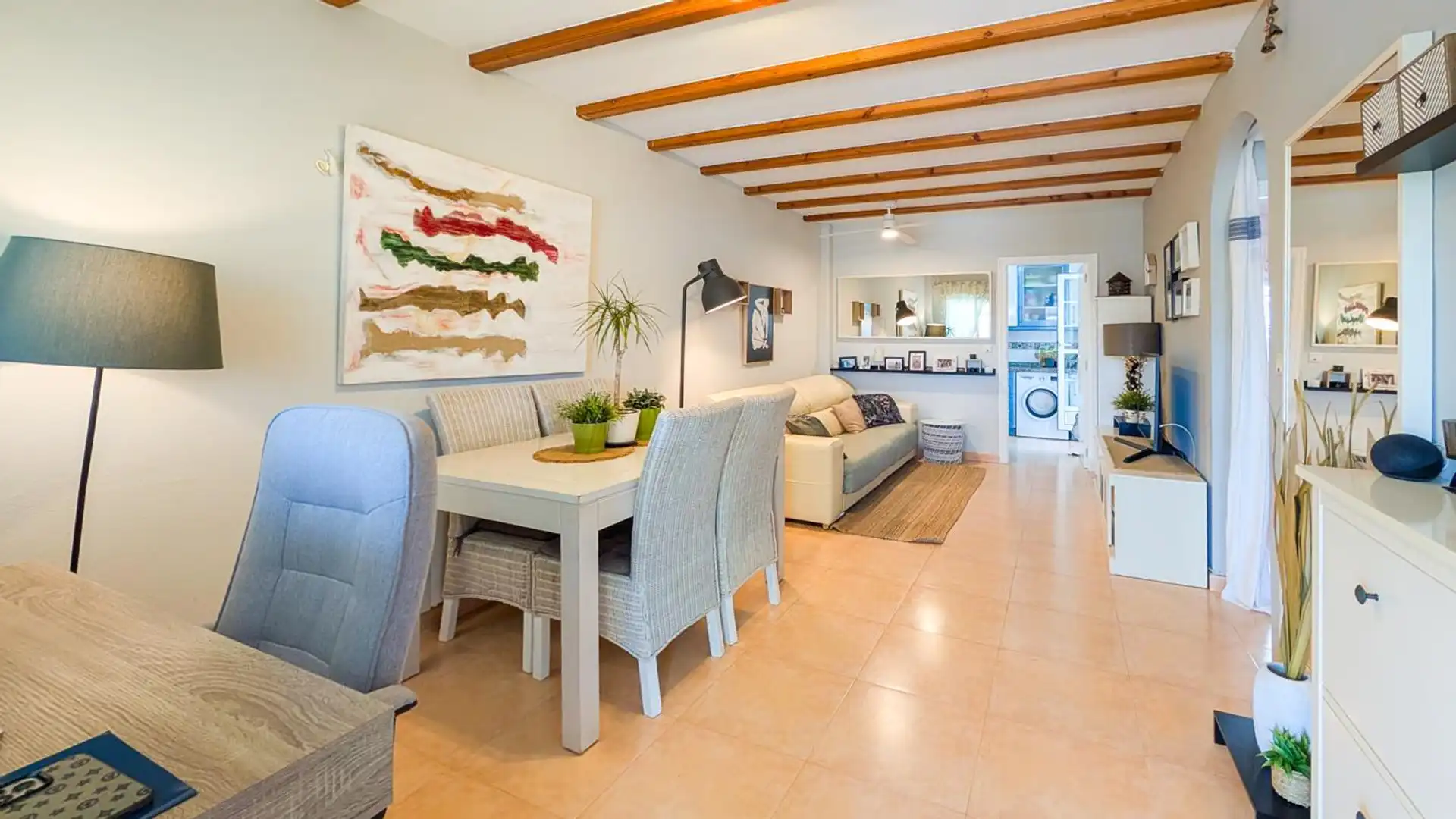 Sala d'estar de Casa adosada en venda en Santa Pola amb Aire condicionat, Jardí privat i Terrassa