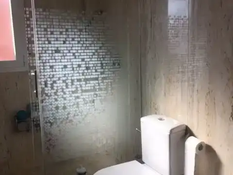 Bany de Pis en venda en Ciudad Real Capital amb Aire condicionat, Piscina i Balcó