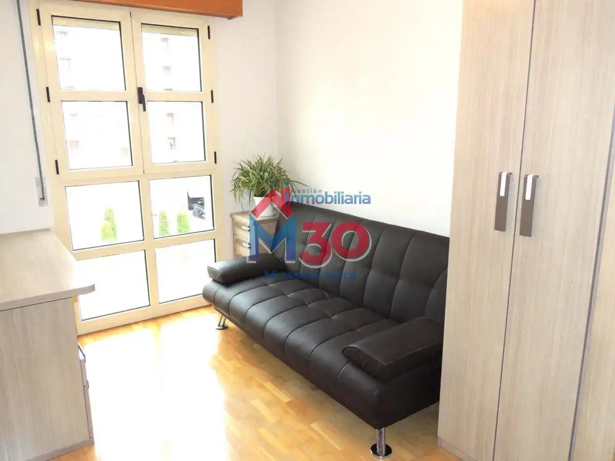Living room of Apartments for sale in Miranda de Ebro  with Heating, Parquet flooring and Storage room