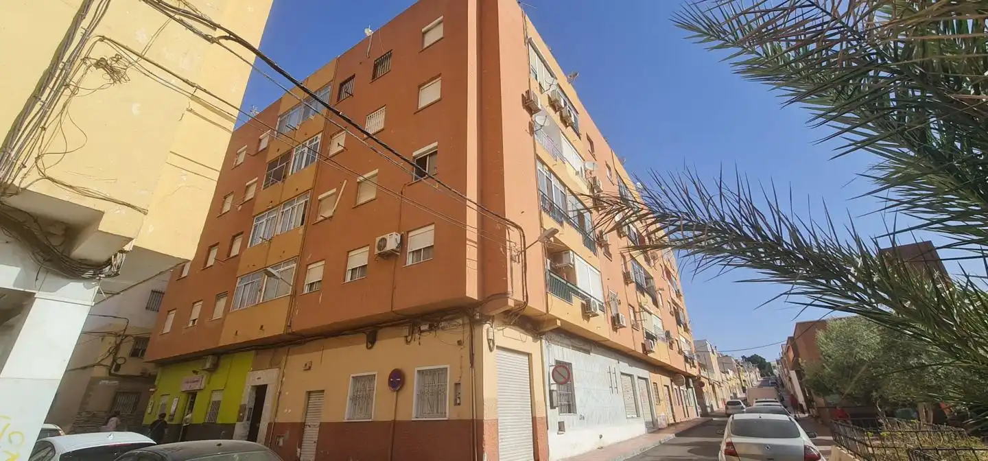Vista exterior de Piso en venta en Ciudad Jardín - Tagarete - El Zapillo