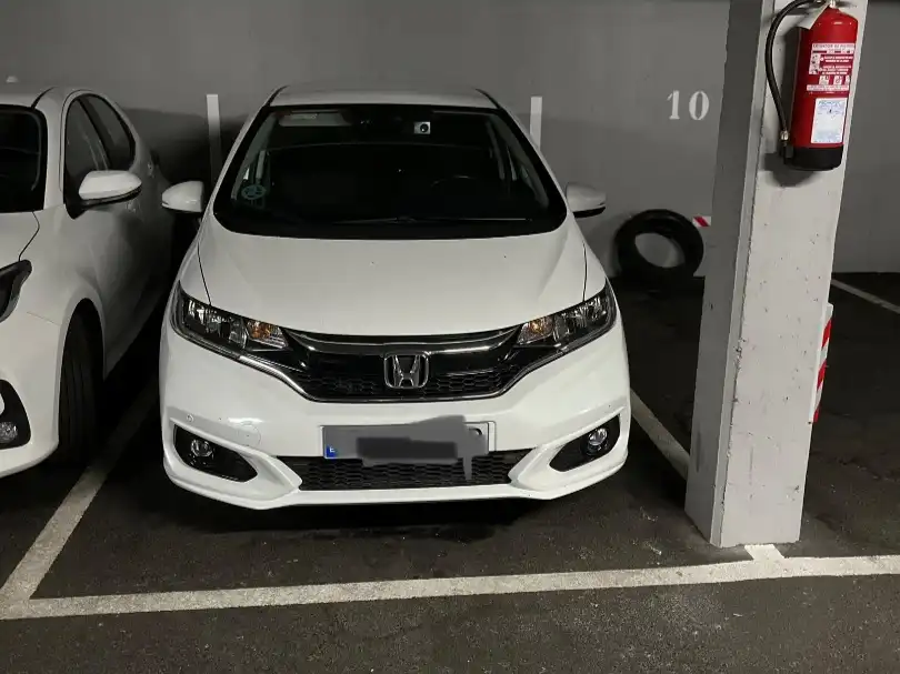 Einzelparkplatz zur Miete in Salvador Busquets 35