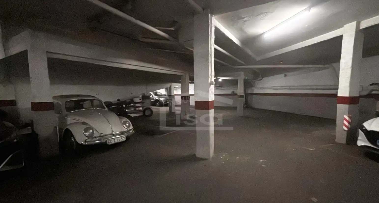 Aparcament de Garatge en venda en Barcelona