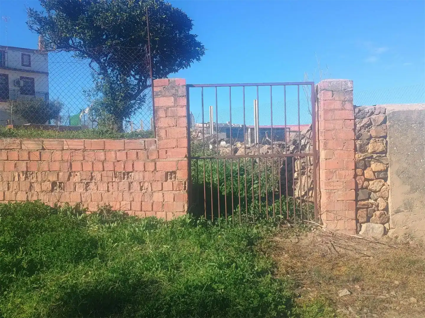 Country homes for sale in Siruela