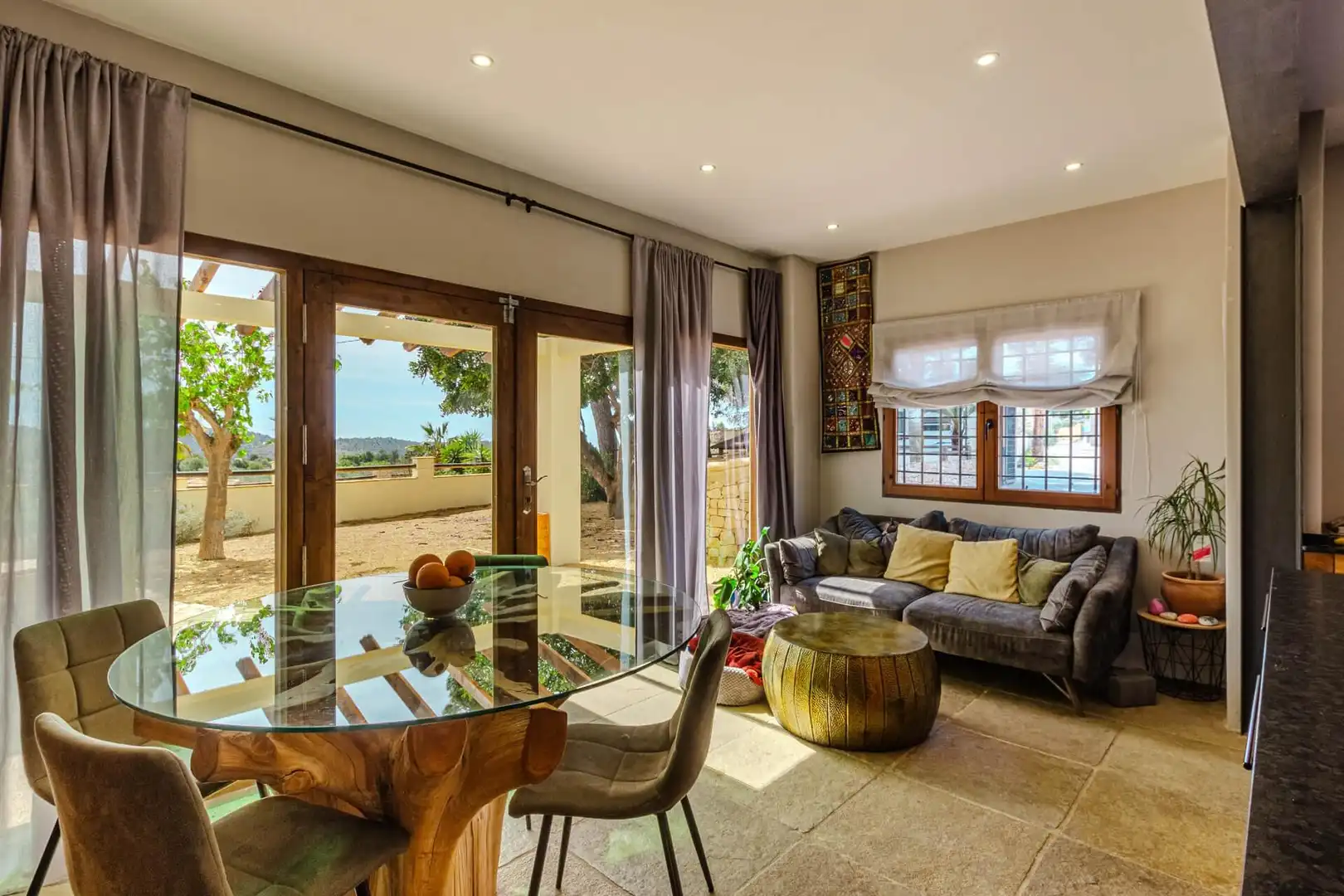 Sala de estar de Finca rústica en venta en Aigües con Calefacción, Jardín privado y Terraza