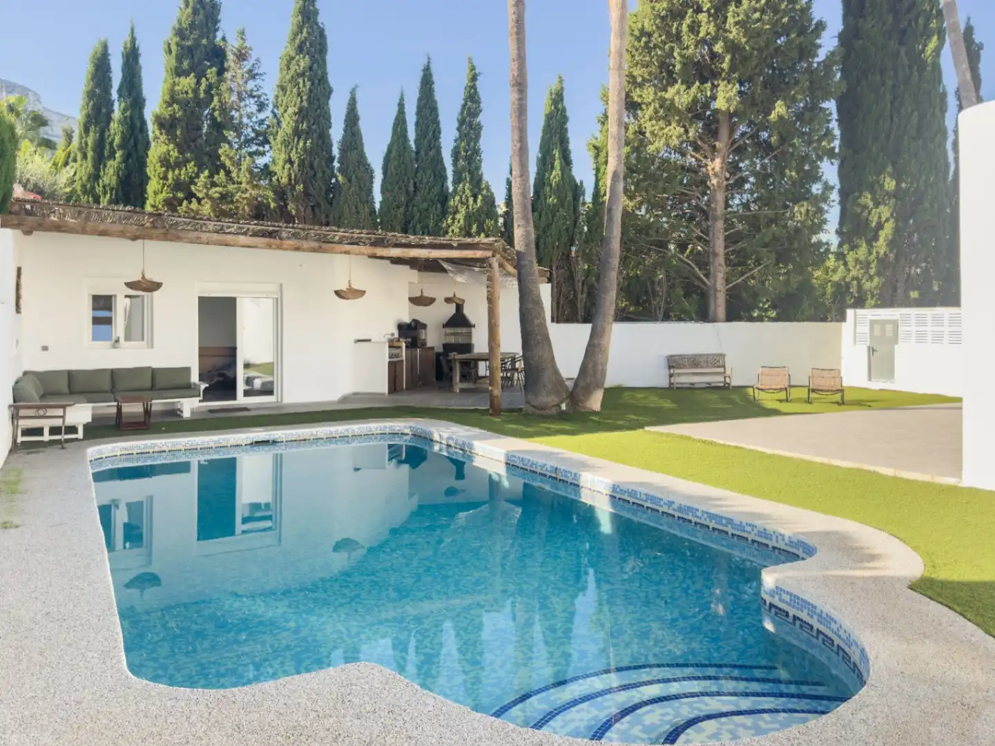 Piscina de Casa o chalet en venta en Dénia con Aire acondicionado, Calefacción y Jardín privado