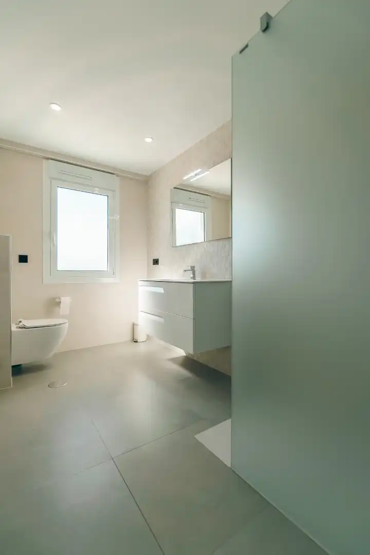 Bathroom of Houses for sale in L'Alfàs del Pi  with Swimming Pool