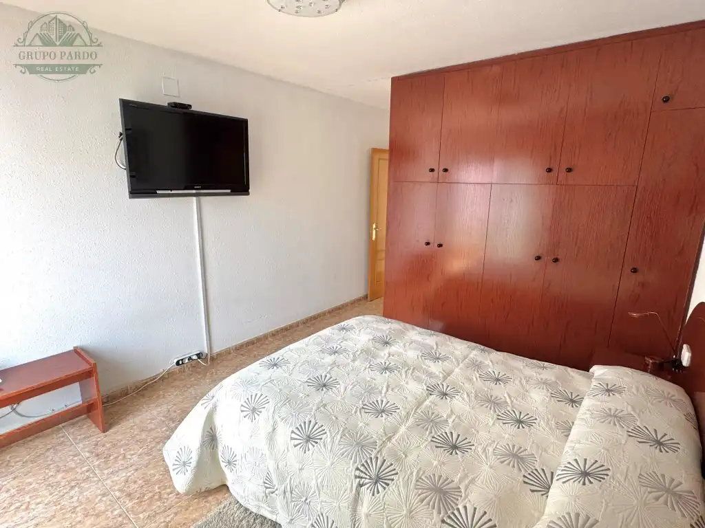 Dormitori de Casa adosada en venda en El Vendrell amb Aire condicionat, Balcó i Piscina comunitària